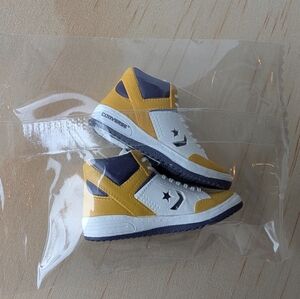 Converse High-Top Sneakers Miniature Converse Weapon Hi (New In Packaging)